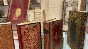 Libros antiguos y manuscritos.